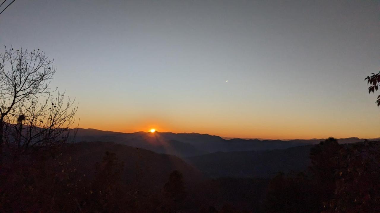 The Buransh Inn Almora Exterior foto